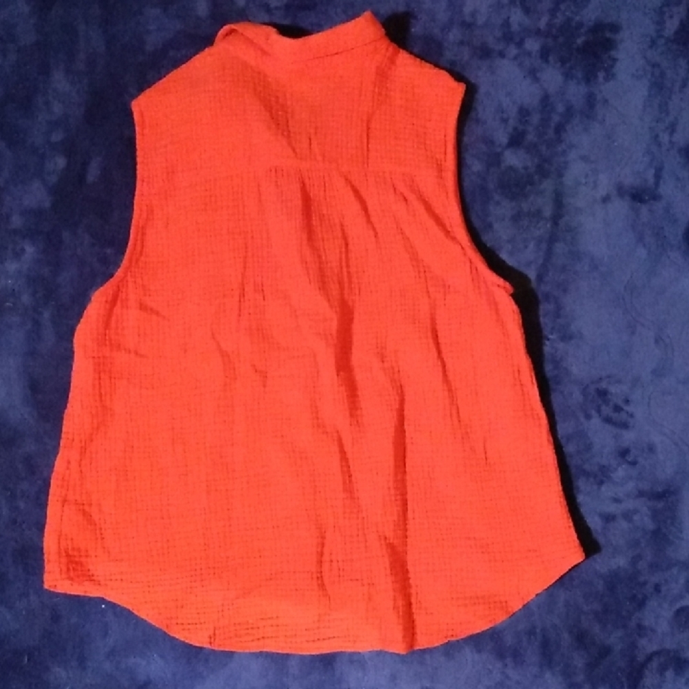 True Craft Sleeveless Button Down Red Shirt - Picture 5 of 5